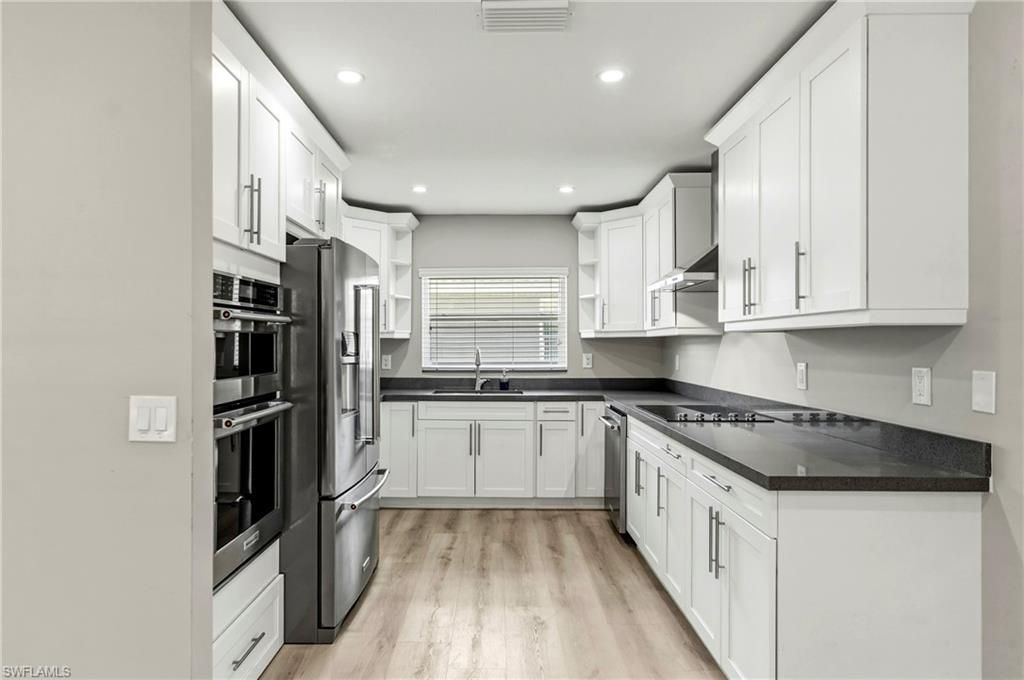 11883 King James Ct, Cape Coral, FL 33991 Photo