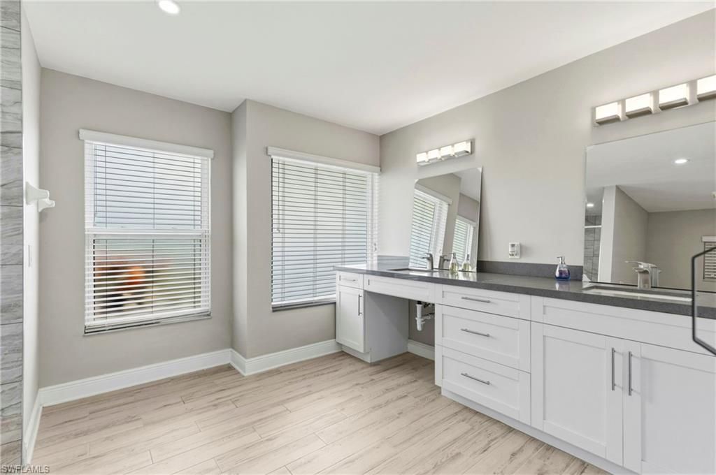 11883 King James Ct, Cape Coral, FL 33991 Photo