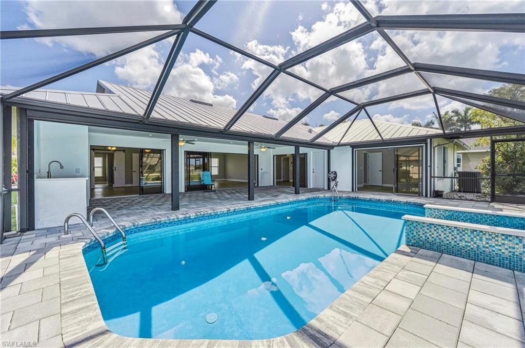 11883 King James Ct, Cape Coral, FL 33991 Photo