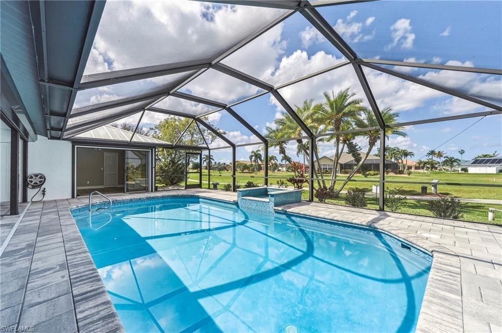 11883 King James Ct, Cape Coral, FL 33991 Photo