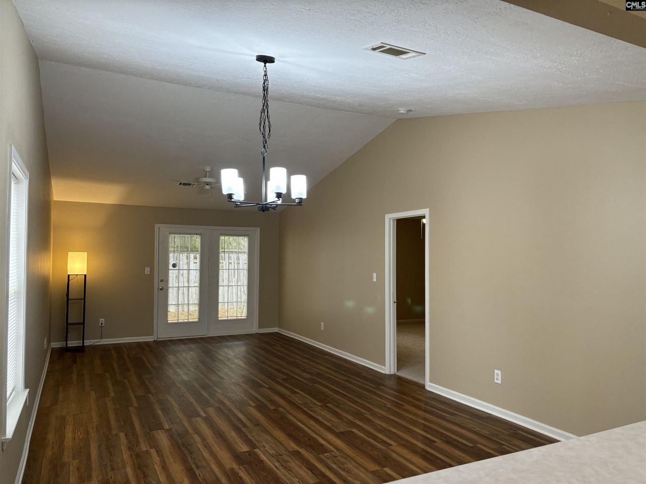 144 Cedar Glen Lane Photo 6