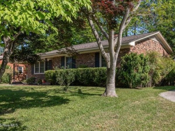 2609 S Wright Road , Greenville, NC 27858