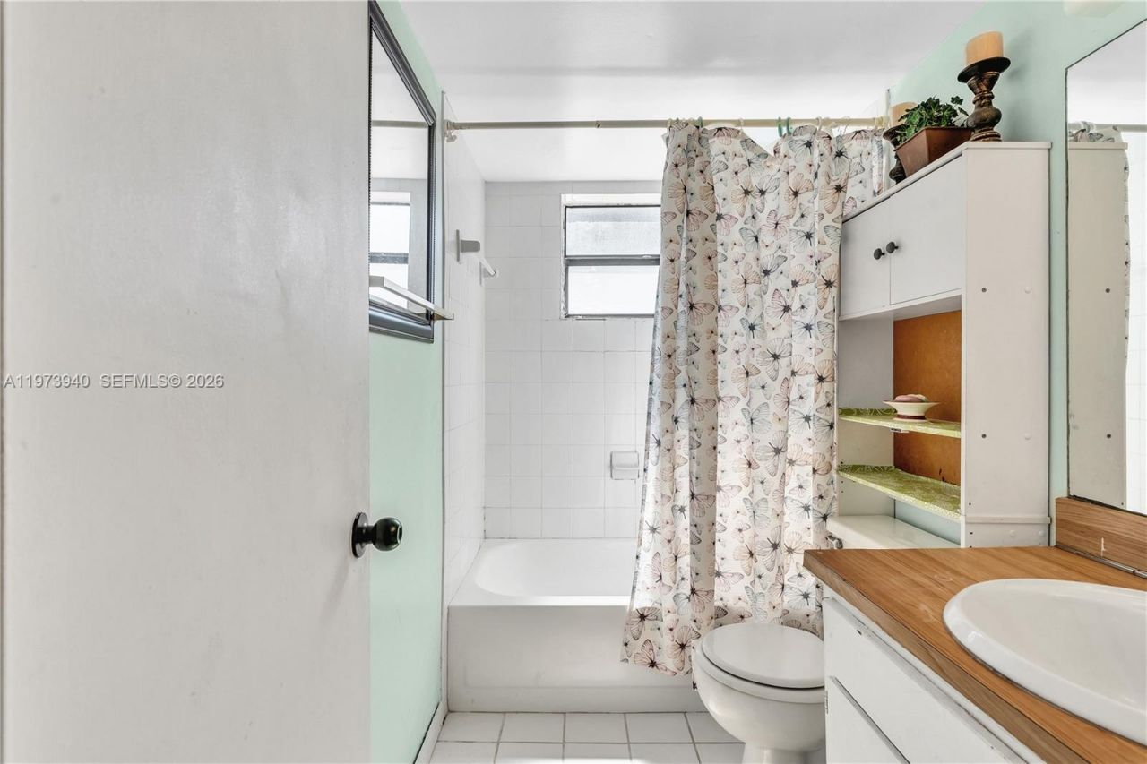 3252 Foxcroft Rd, Unit 102, Miramar, FL 33025 Photo