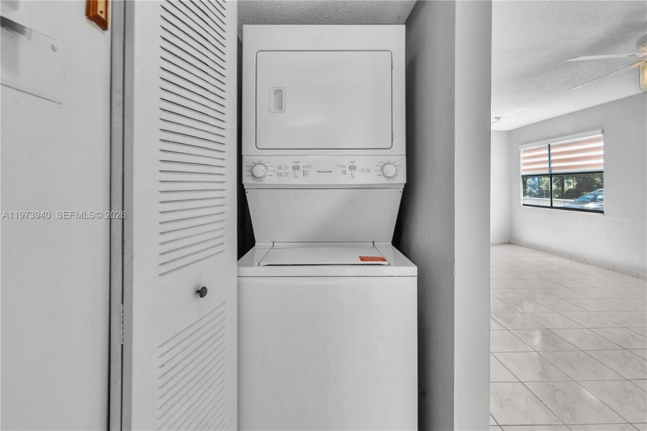 3252 Foxcroft Rd, Unit 102, Miramar, FL 33025 Photo