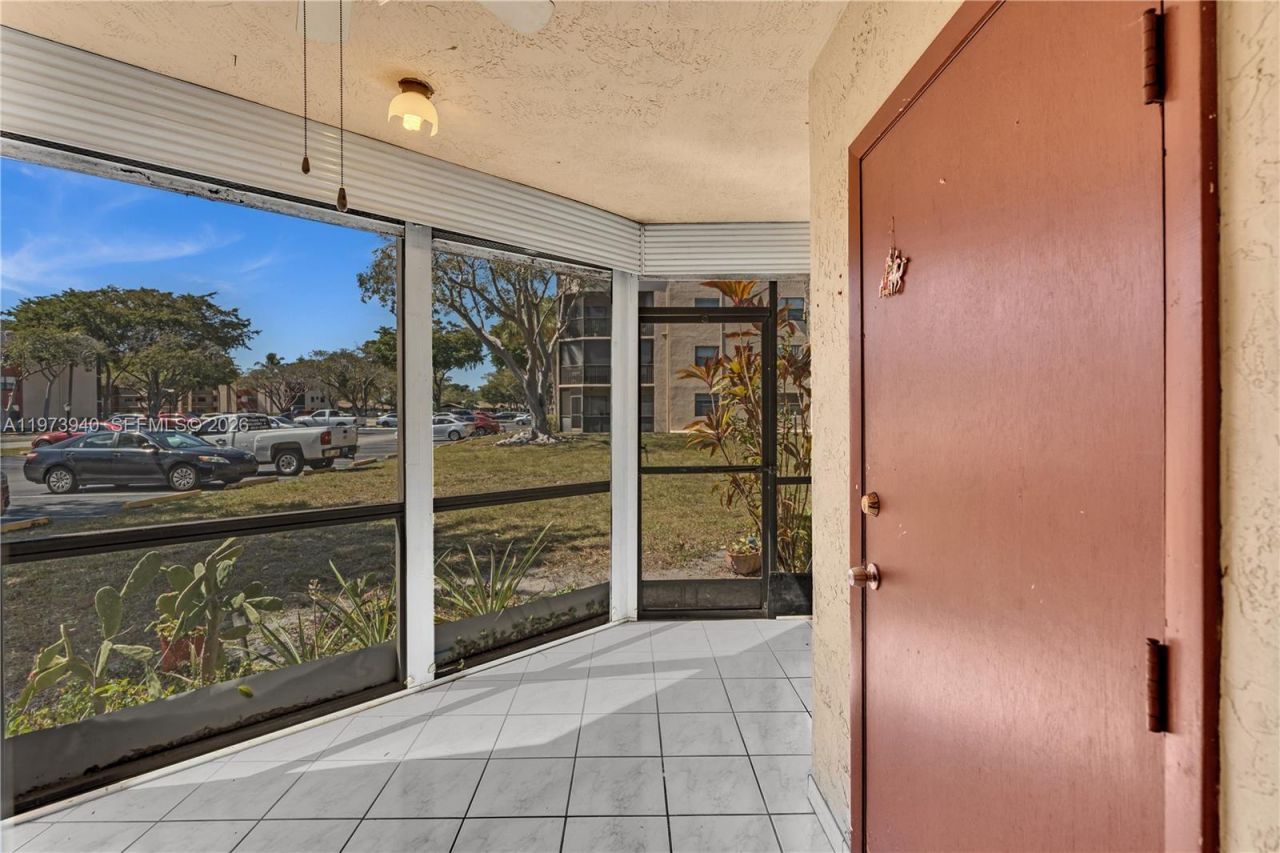 3252 Foxcroft Rd, Unit 102, Miramar, FL 33025 Photo