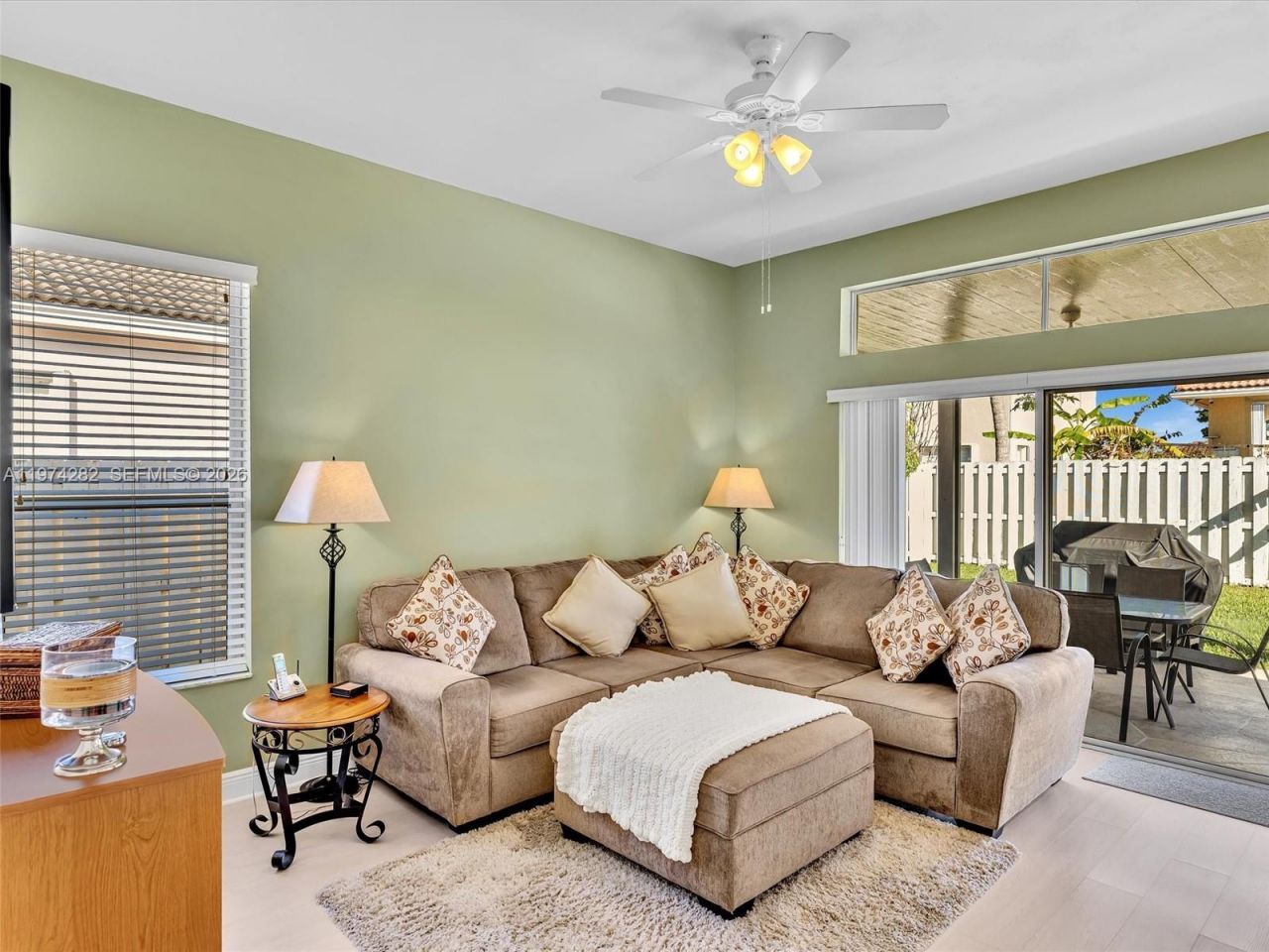 19033 NW 23rd Ct, Pembroke Pines, FL 33029 Photo