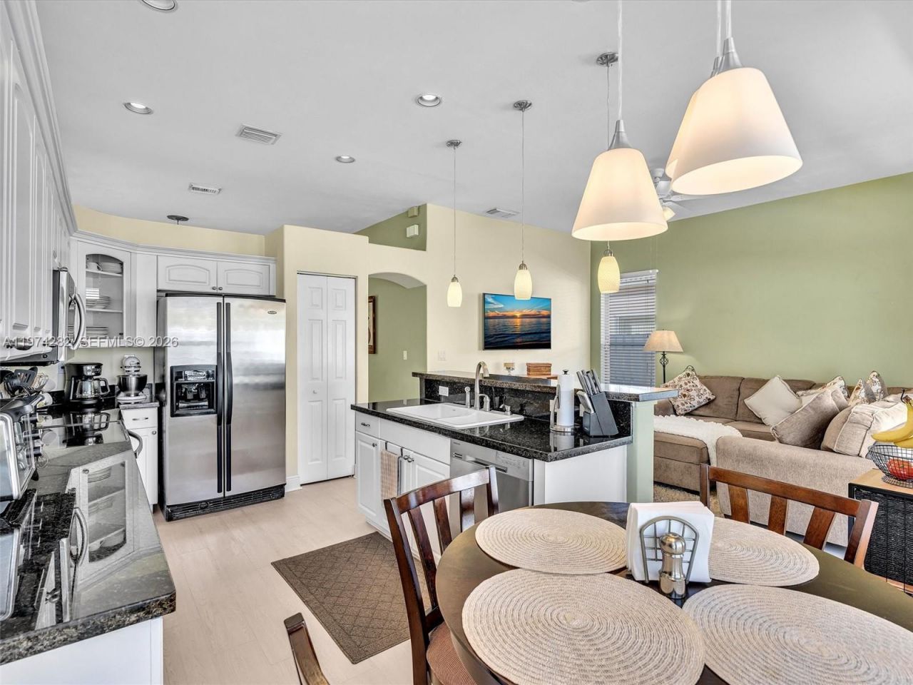 19033 NW 23rd Ct, Pembroke Pines, FL 33029 Photo