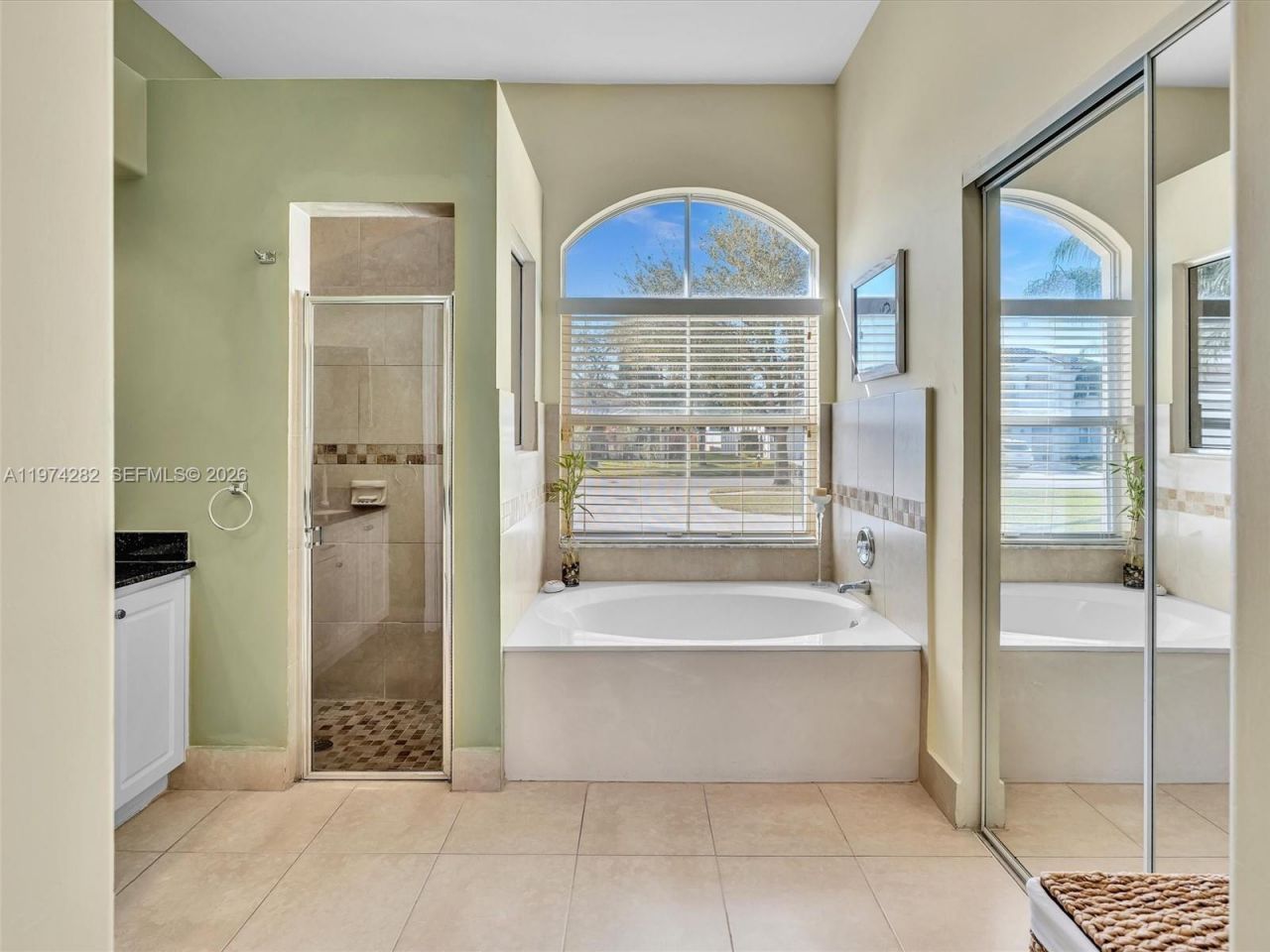 19033 NW 23rd Ct, Pembroke Pines, FL 33029 Photo