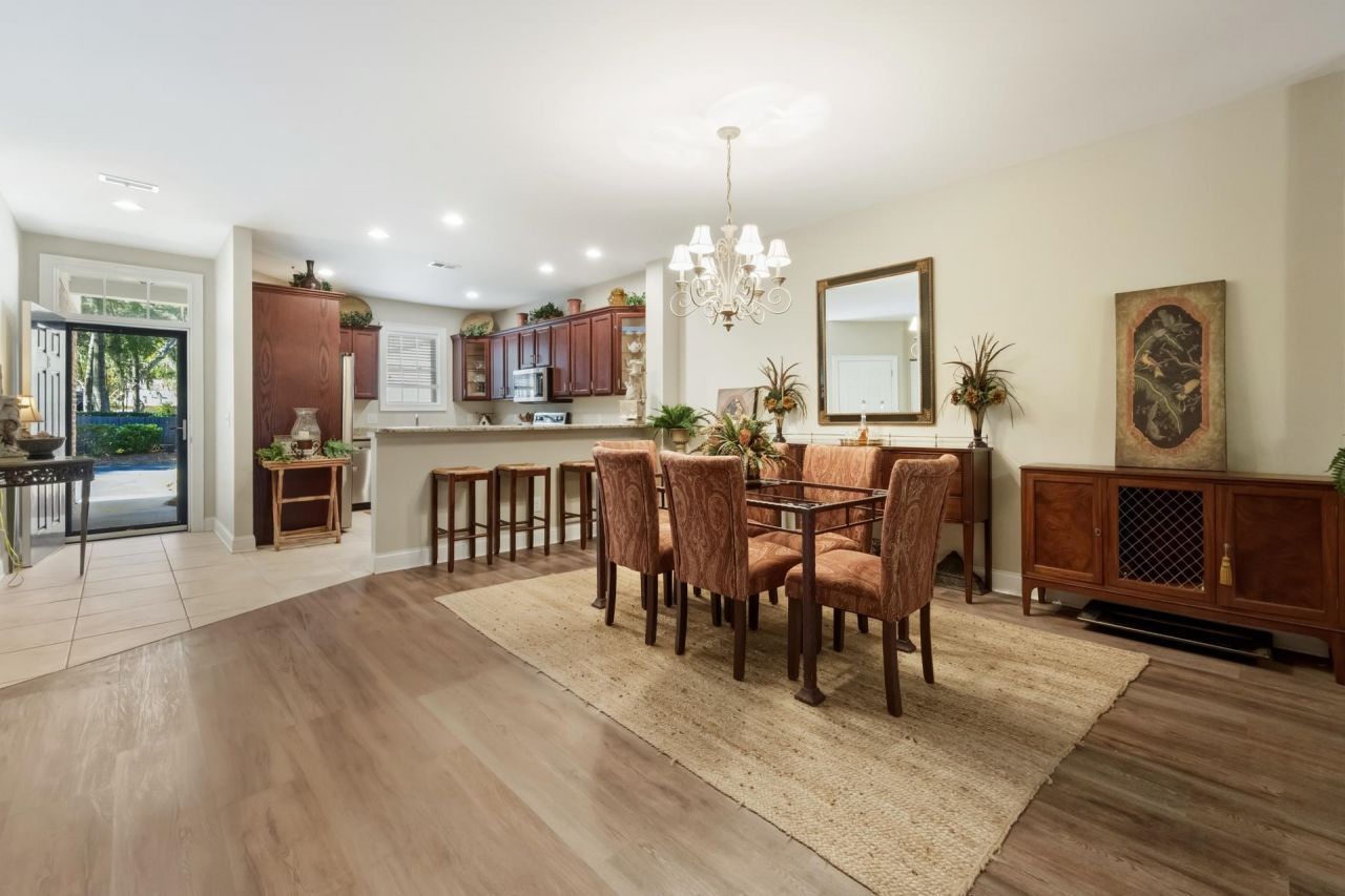 529 Golden Bear Dr.  Photo 12