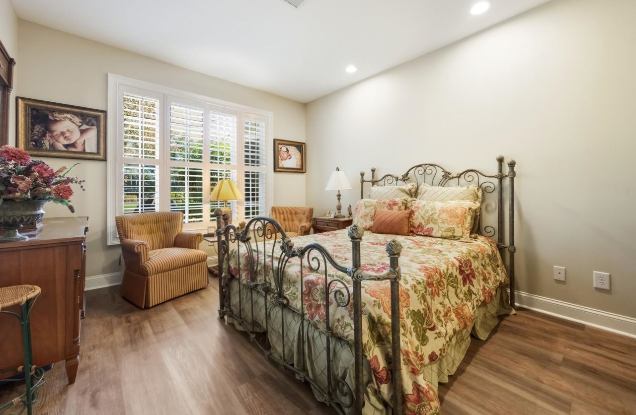 529 Golden Bear Dr.  Photo 16