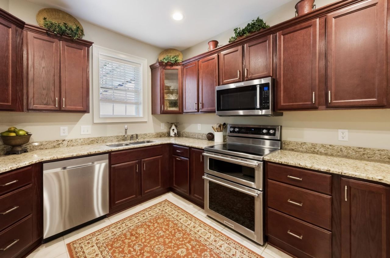 529 Golden Bear Dr.  Photo 9