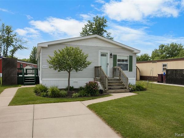 5317 Bart, Casco Twp, MI 48064