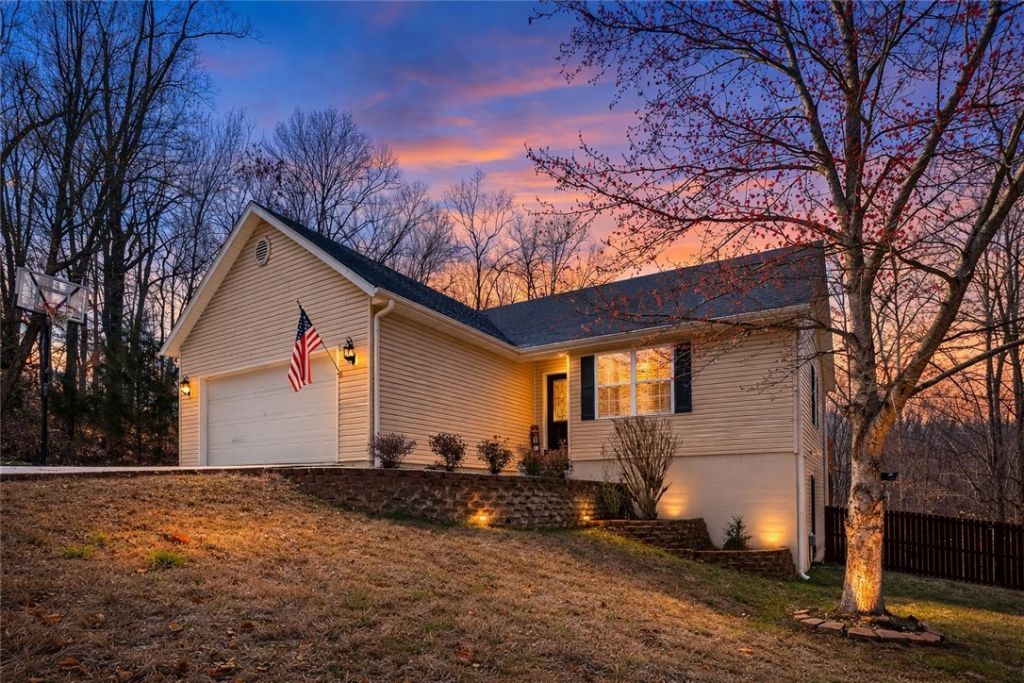 7 Bradwell Lane, Bella Vista, AR 72715 Main Photo