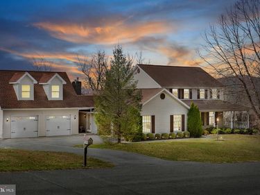 11459 VALLEYWOOD DRIVE, WAYNESBORO, PA 17268