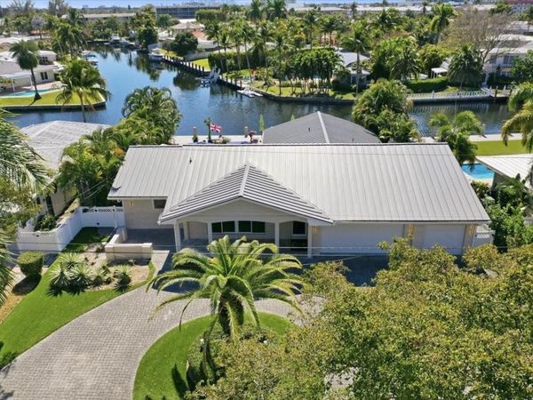 2830 NE 55th St, Fort Lauderdale, FL 33308