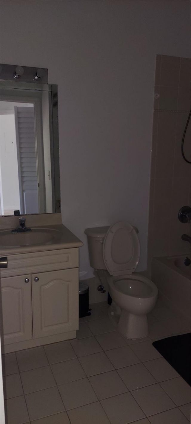 621 NW 78th Terrace, Unit 205, Pembroke Pines, FL 33024 Photo