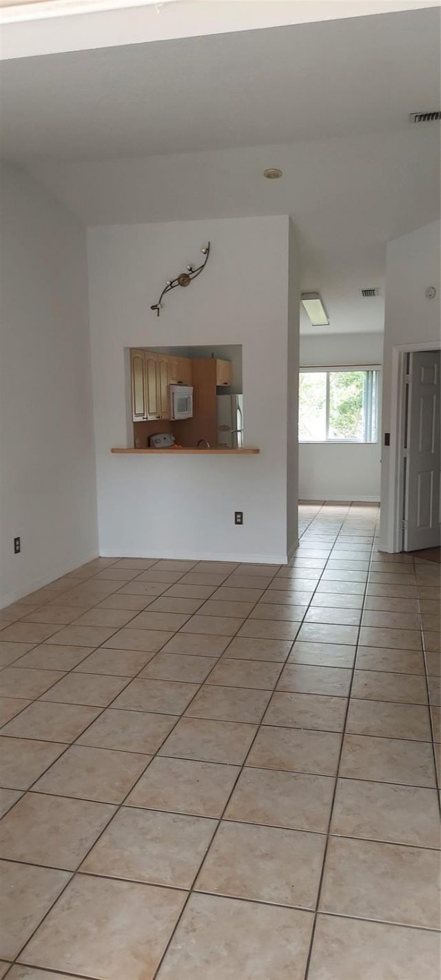 621 NW 78th Terrace, Unit 205, Pembroke Pines, FL 33024 Photo