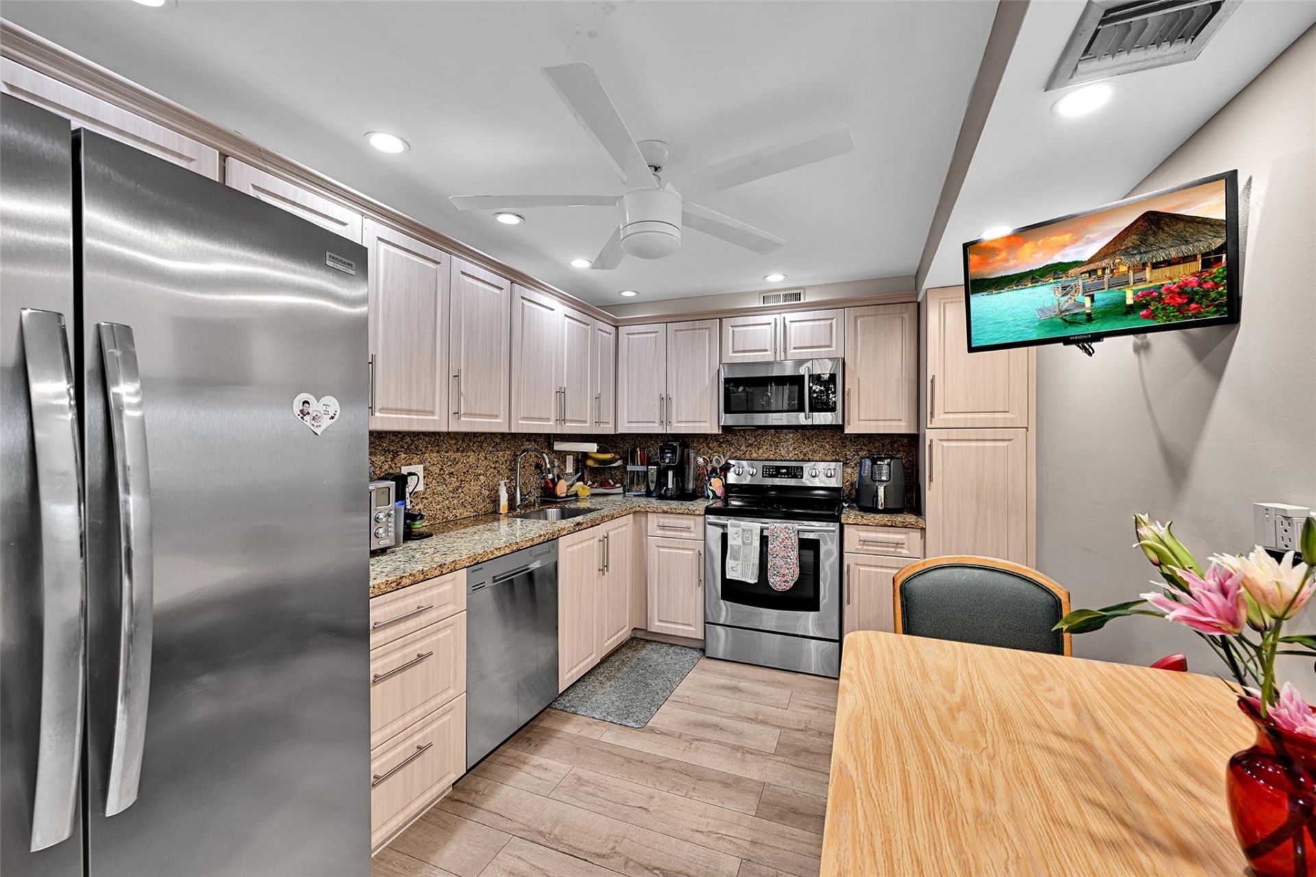 3960 Oaks Clubhouse Drive, Unit 407, Pompano Beach, FL 33069 Photo