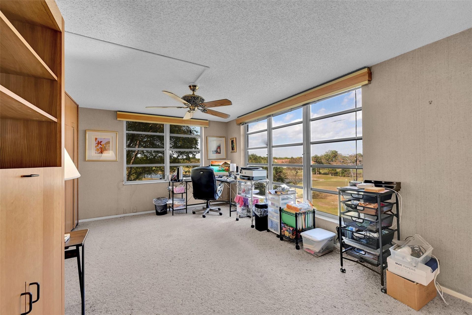 3960 Oaks Clubhouse Drive, Unit 407, Pompano Beach, FL 33069 Photo