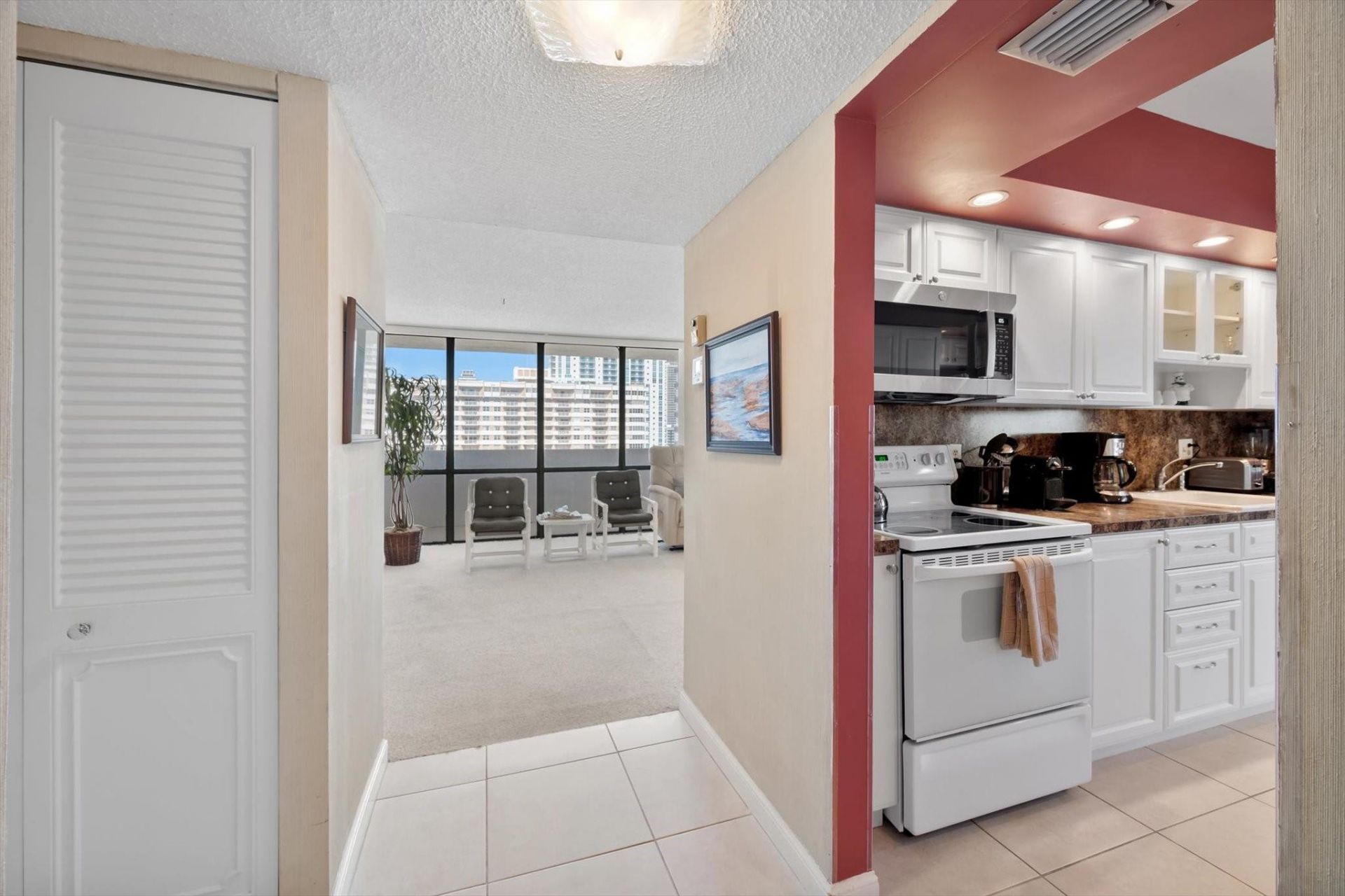 2017 S Ocean Drive, Unit PH1, Hallandale Beach, FL 33009 Photo