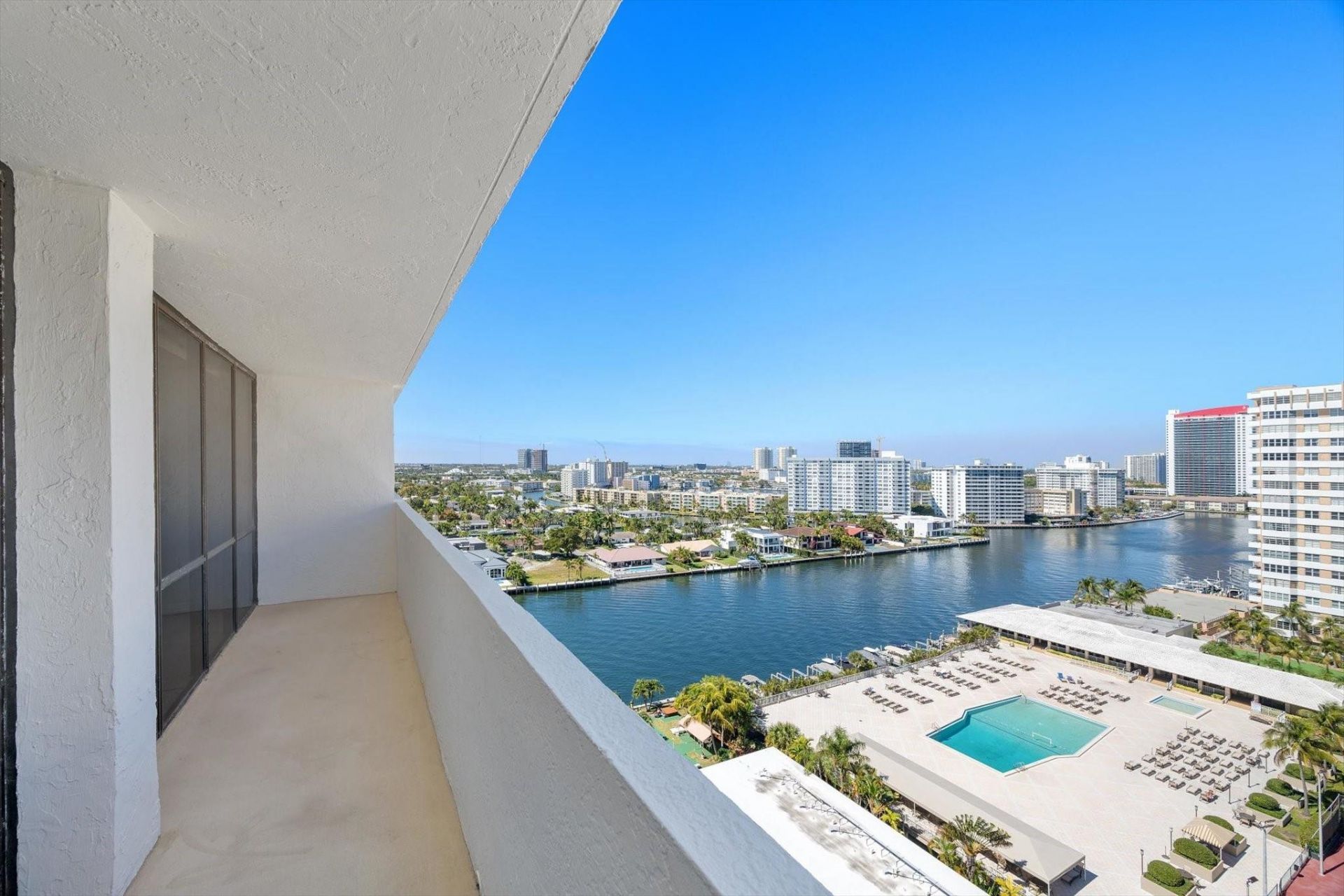 2017 S Ocean Drive, Unit PH1, Hallandale Beach, FL 33009 Photo