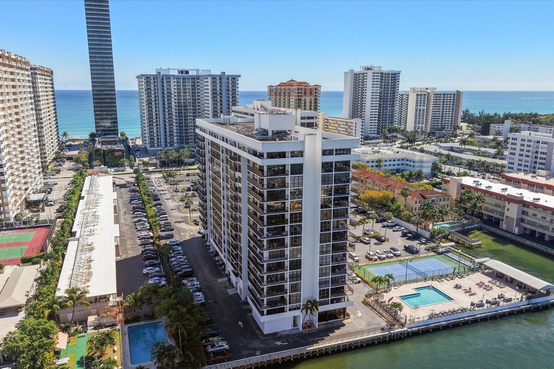 2017 S Ocean Drive, Unit PH1, Hallandale Beach, FL 33009 Photo