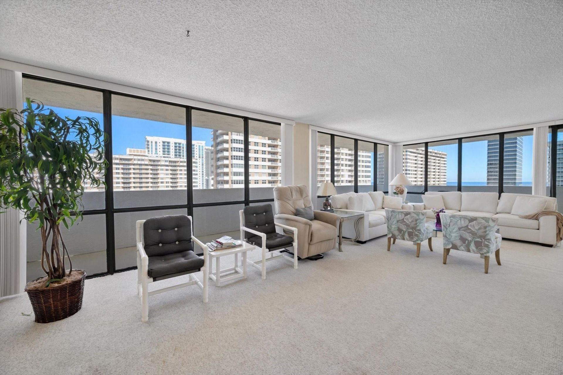 2017 S Ocean Drive, Unit Ph1, Hallandale Beach, FL 33009 Photo