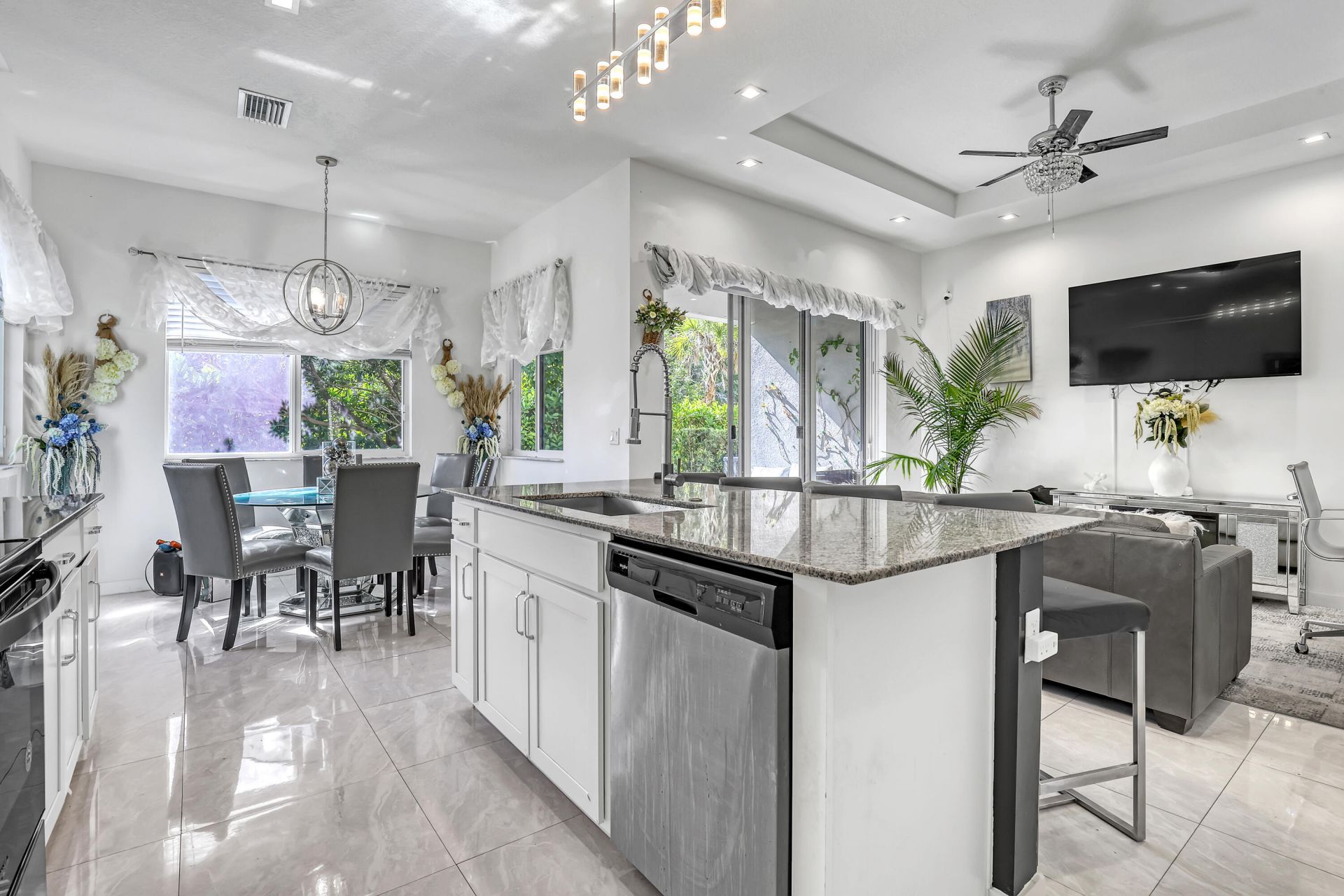 1010 Pioneer Way, Royal Palm Beach, FL 33411 Photo