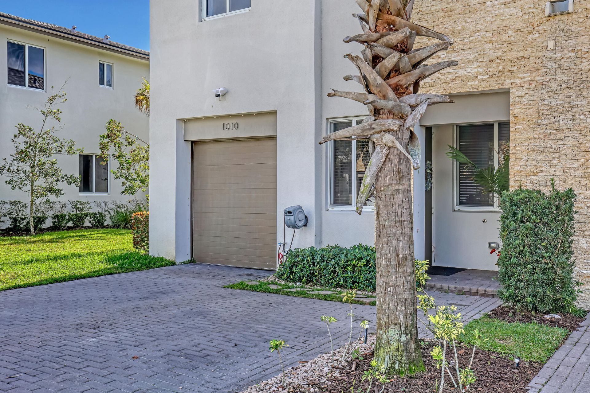 1010 Pioneer Way, Royal Palm Beach, FL 33411 Photo