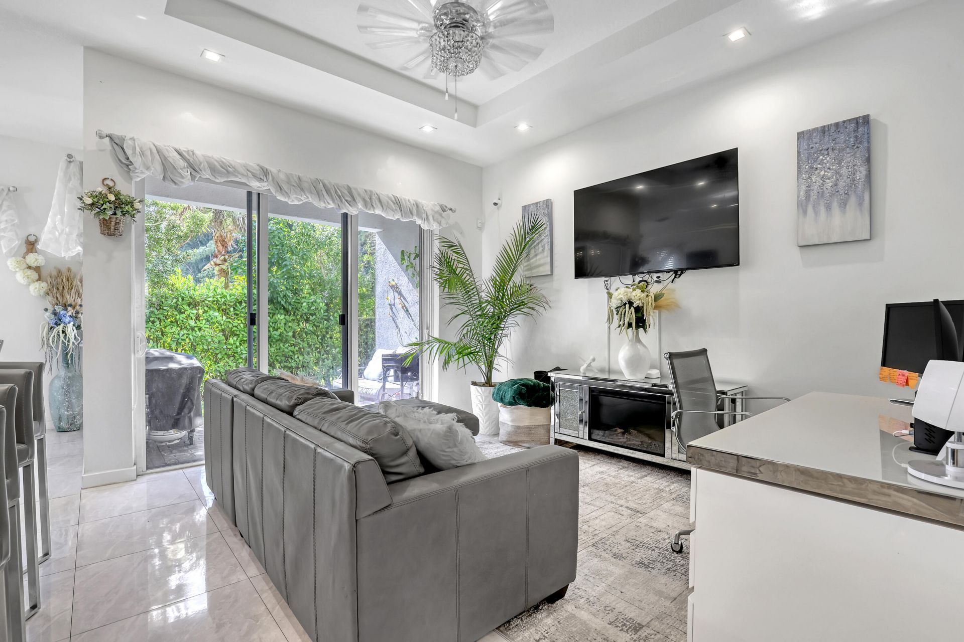 1010 Pioneer Way, Royal Palm Beach, FL 33411 Photo