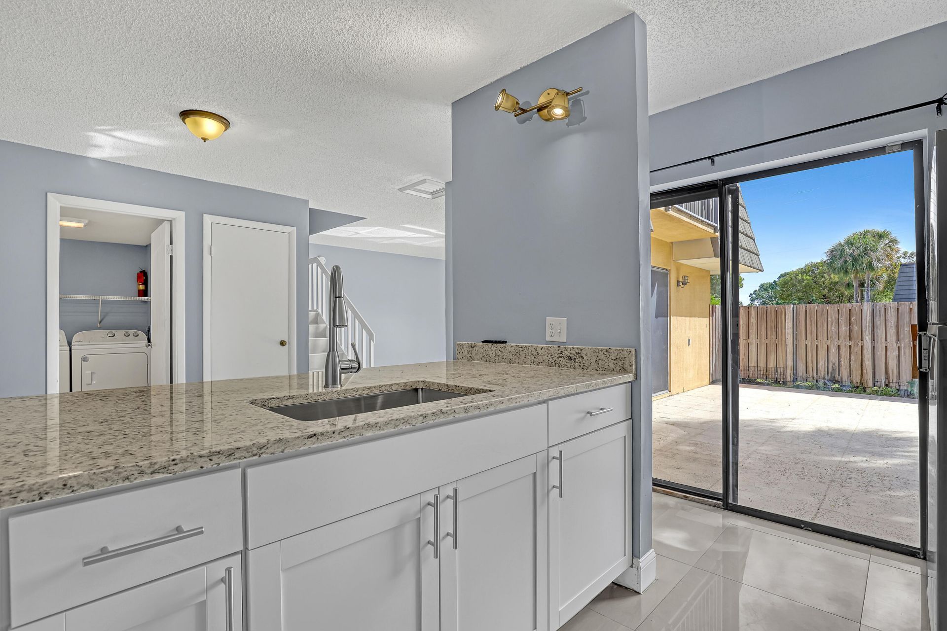 3721 37th Way, West Palm Beach, FL 33407 Photo