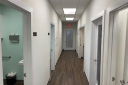 1801 Reynolds Avenue photo 4