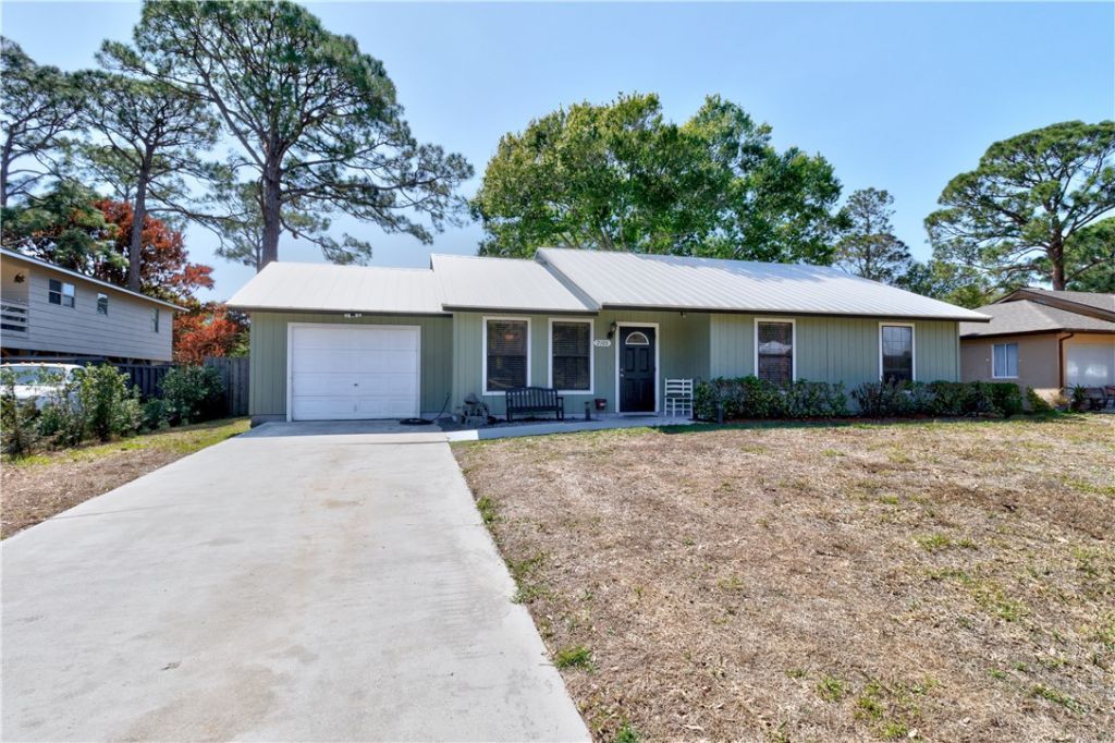 7105 Coquina Avenue, Fort Pierce, FL 34951 Photo