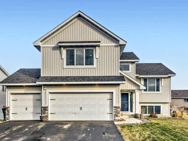 17821 Essex Lane, Farmington, MN 55044