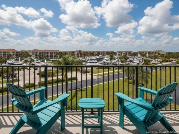 901 Seafarer Circle, Unit 504, Jupiter, FL 33477