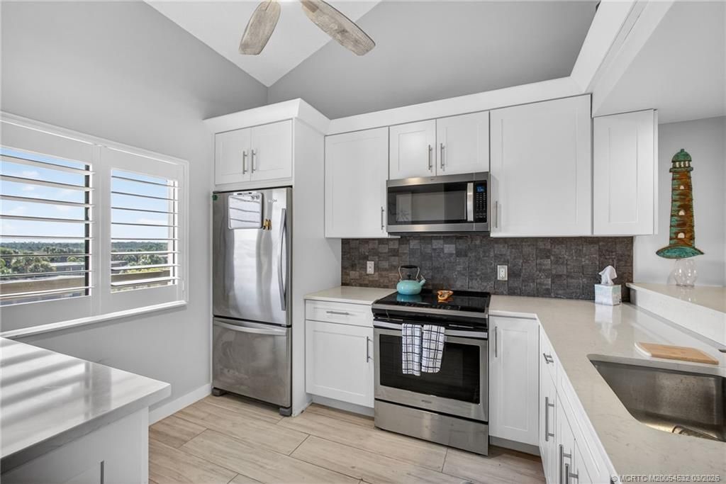 901 Seafarer Circle, Unit 504, Jupiter, FL 33477 Photo