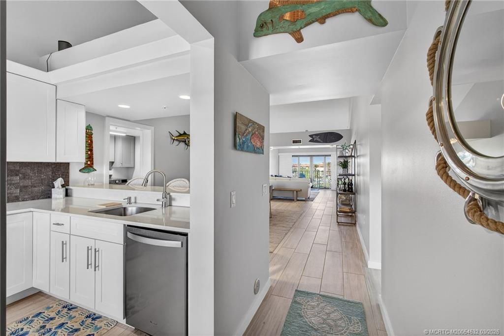 901 Seafarer Circle, Unit 504, Jupiter, FL 33477 Photo