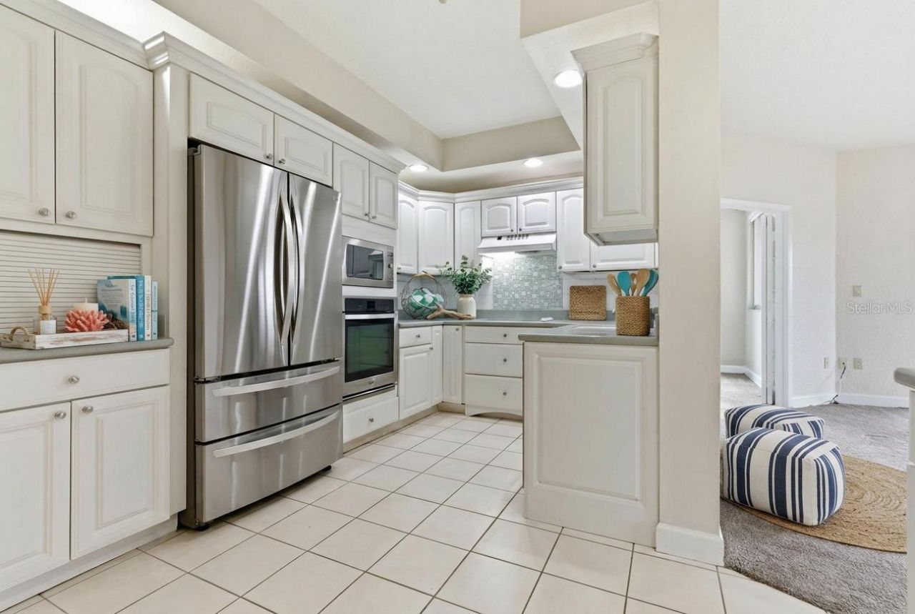 4750 Dolphin Cay Lane S, Unit 408, Saint Petersburg, FL 33711 Photo