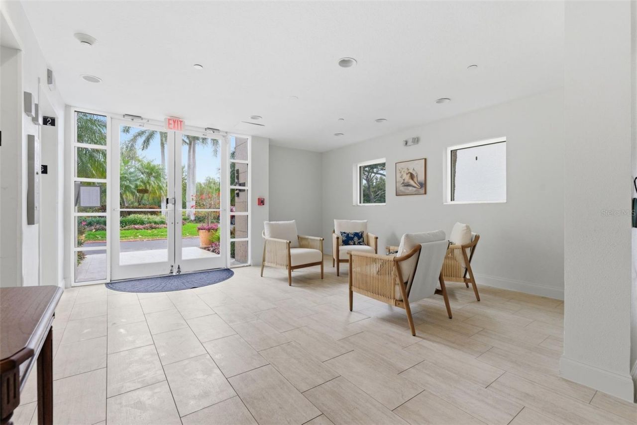 4750 Dolphin Cay Lane S, Unit 408, Saint Petersburg, FL 33711 Photo