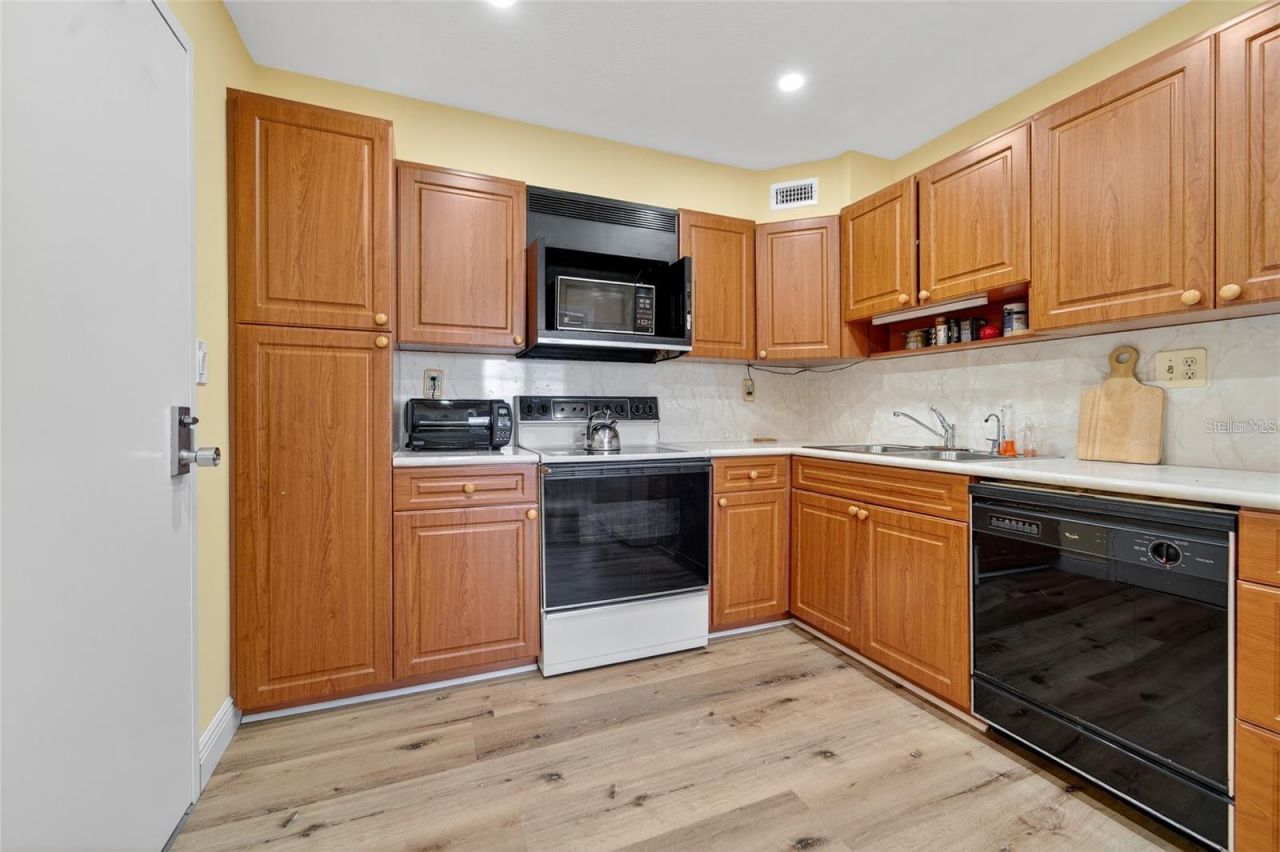 10777 W Sample Road , Unit 1212, Coral Springs, FL 33065 Photo