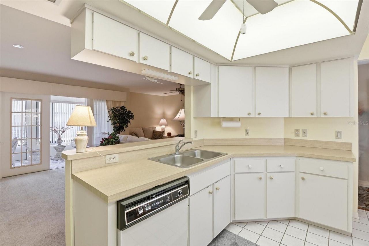 6022 W Dorset Drive, Crystal River, FL 34429 Photo