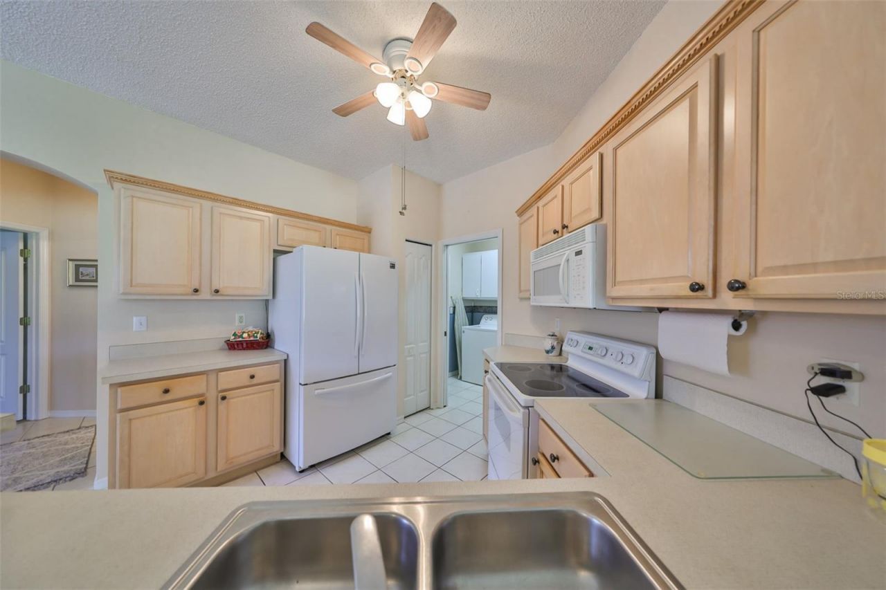 2112 Acadia Greens Drive , Unit 62, Sun City Center, FL 33573 Photo