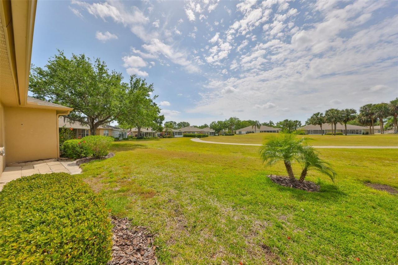 2112 Acadia Greens Drive , Unit 62, Sun City Center, FL 33573 Photo