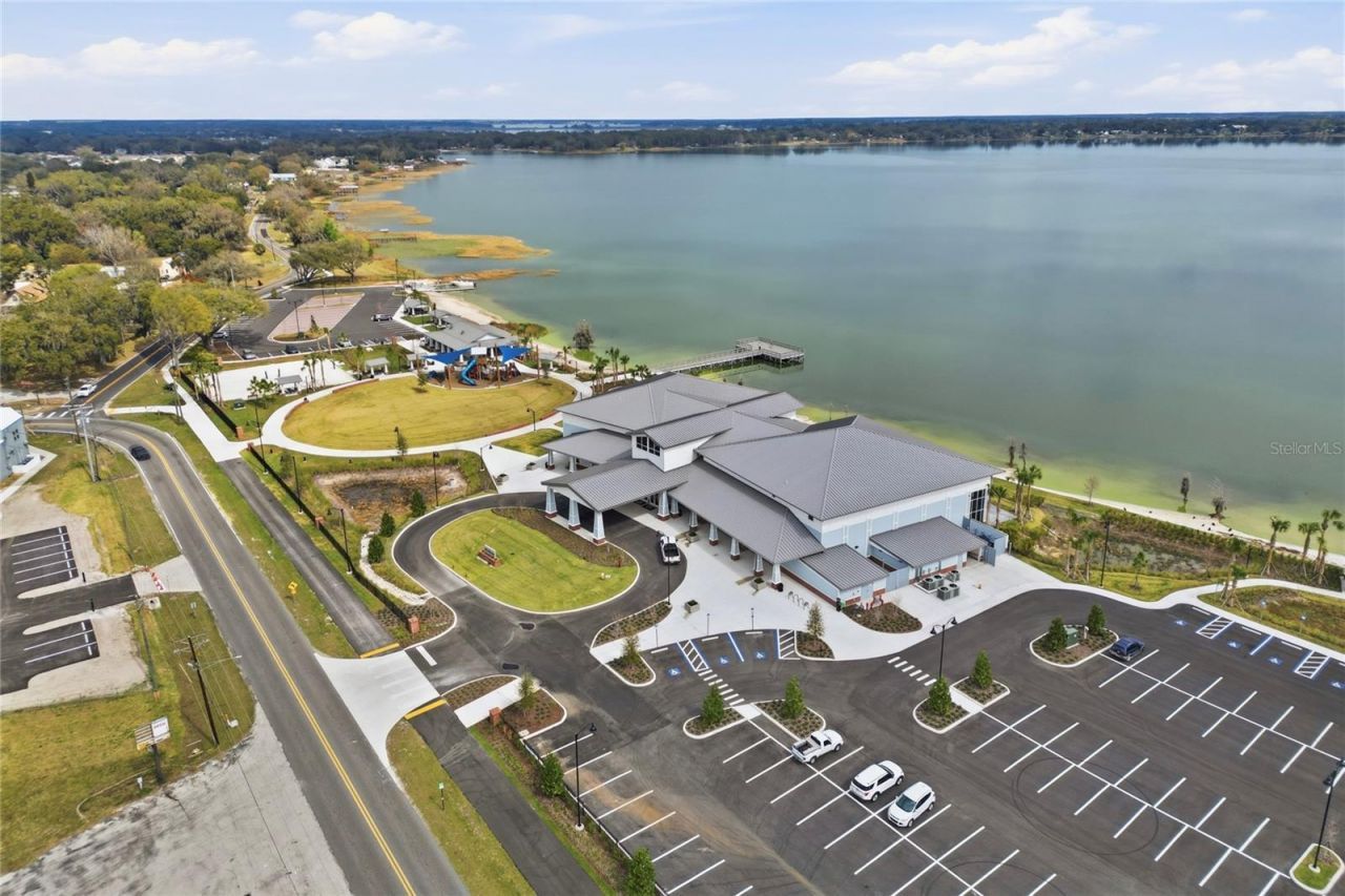 2128 Lake Ariana Boulevard, Auburndale, FL 33823 Photo