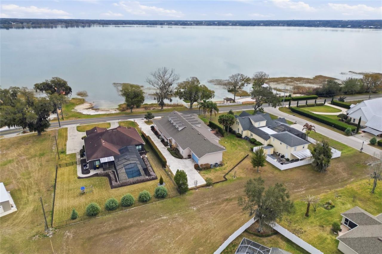 2128 Lake Ariana Boulevard, Auburndale, FL 33823 Photo