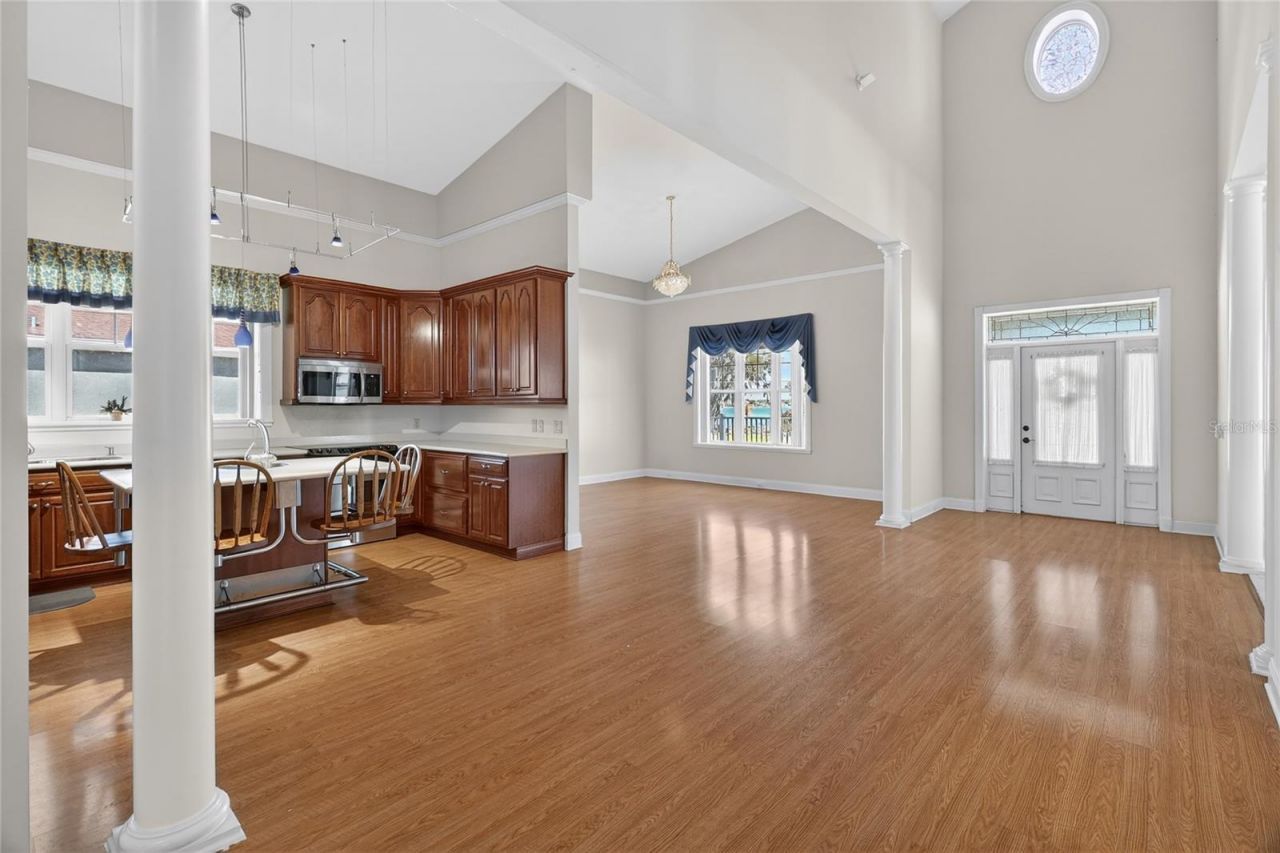 2128 Lake Ariana Boulevard, Auburndale, FL 33823 Photo