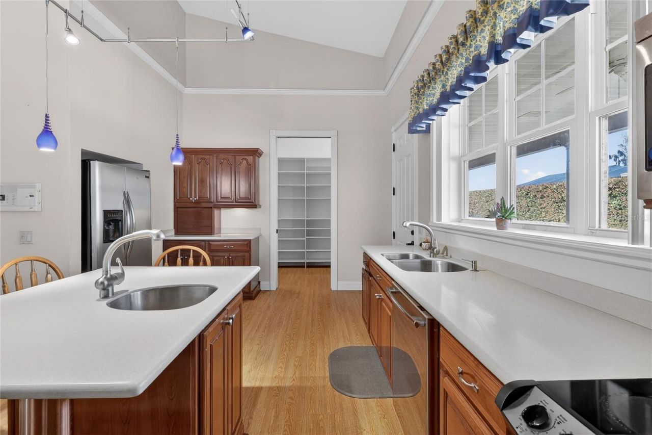 2128 Lake Ariana Boulevard, Auburndale, FL 33823 Photo