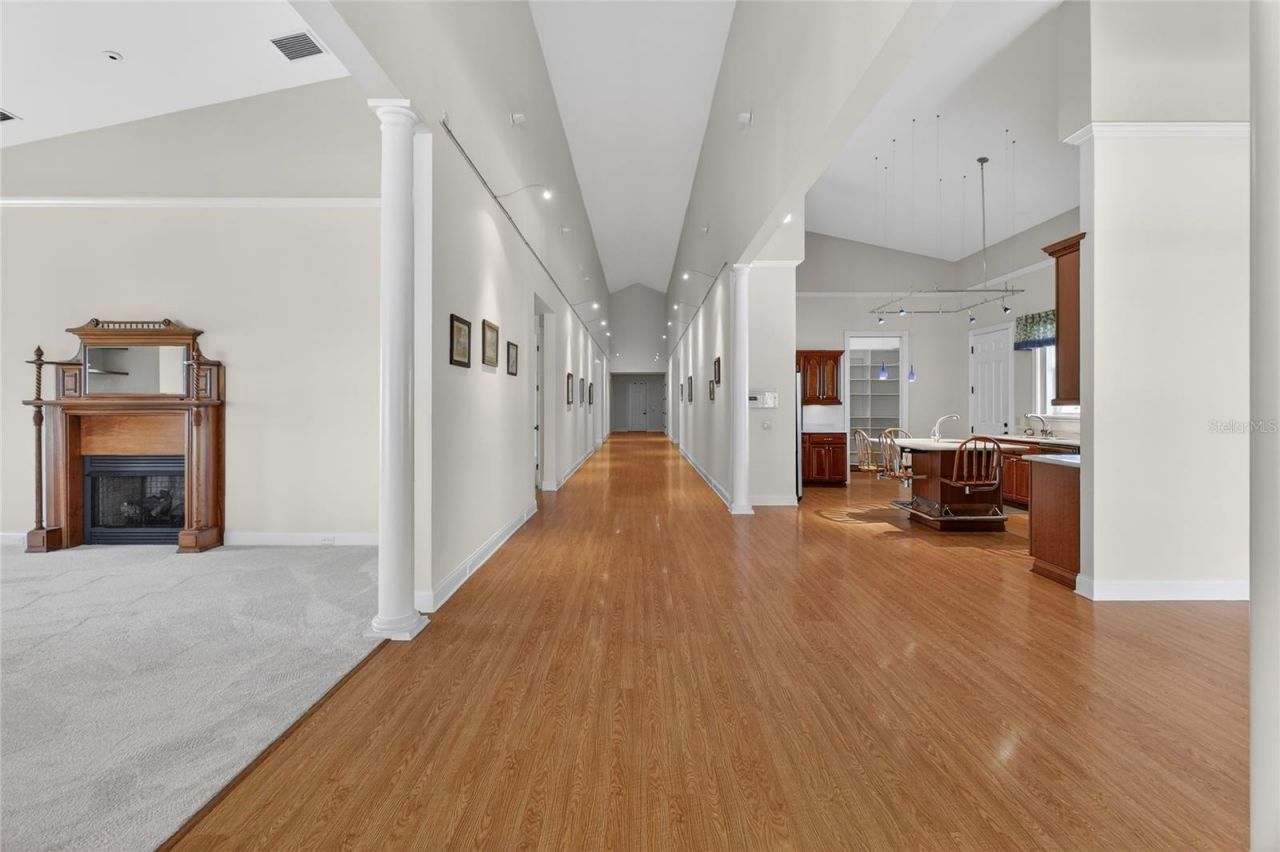 2128 Lake Ariana Boulevard, Auburndale, FL 33823 Photo