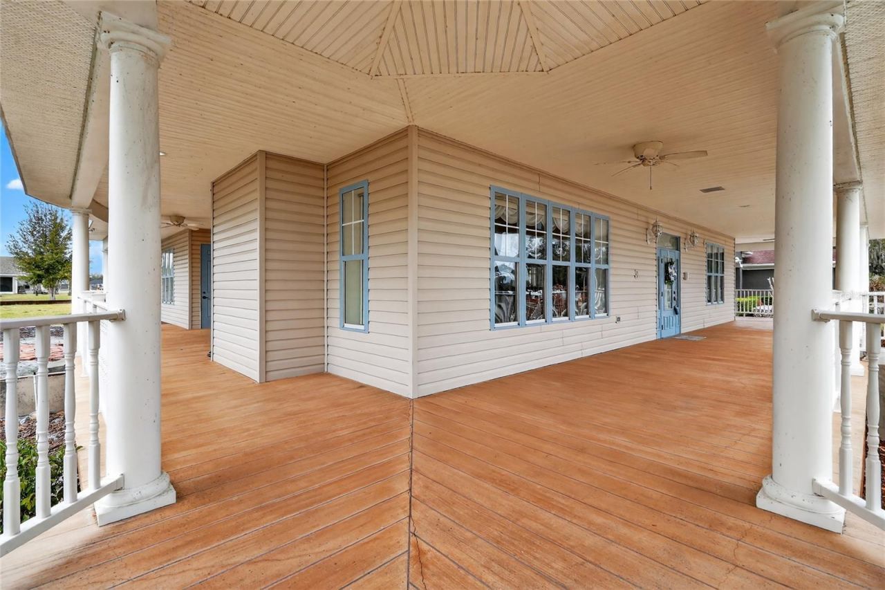 2128 Lake Ariana Boulevard, Auburndale, FL 33823 Photo