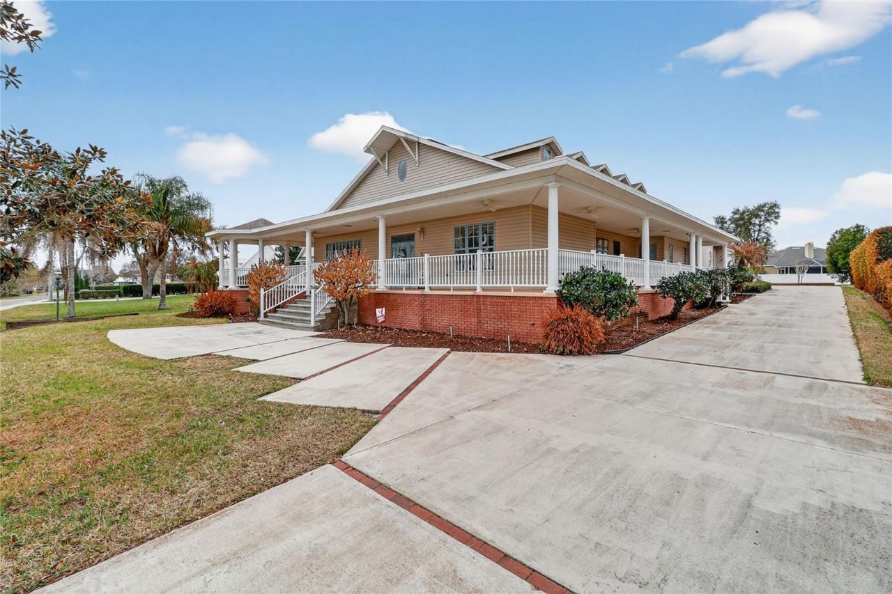 2128 Lake Ariana Boulevard, Auburndale, FL 33823 Photo